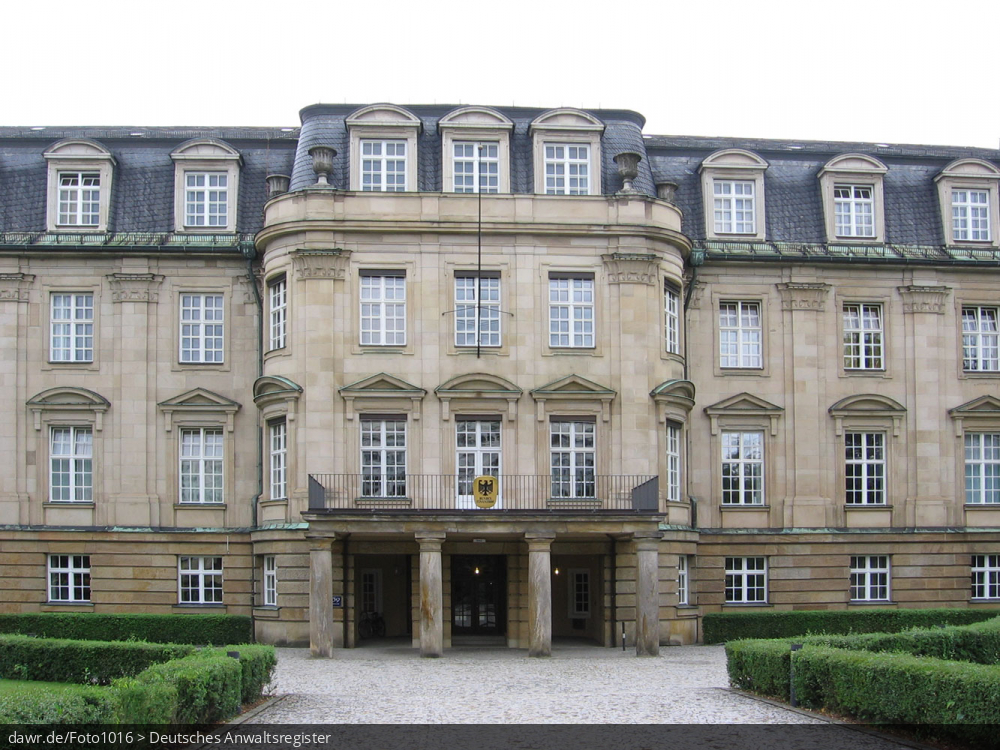 Dieses Foto zeigt das Gebäude des in München ansässigen Bundesfinanzhof (BFH). Der BFH ist das oberste Gericht für Steuer- und Zollsachen.