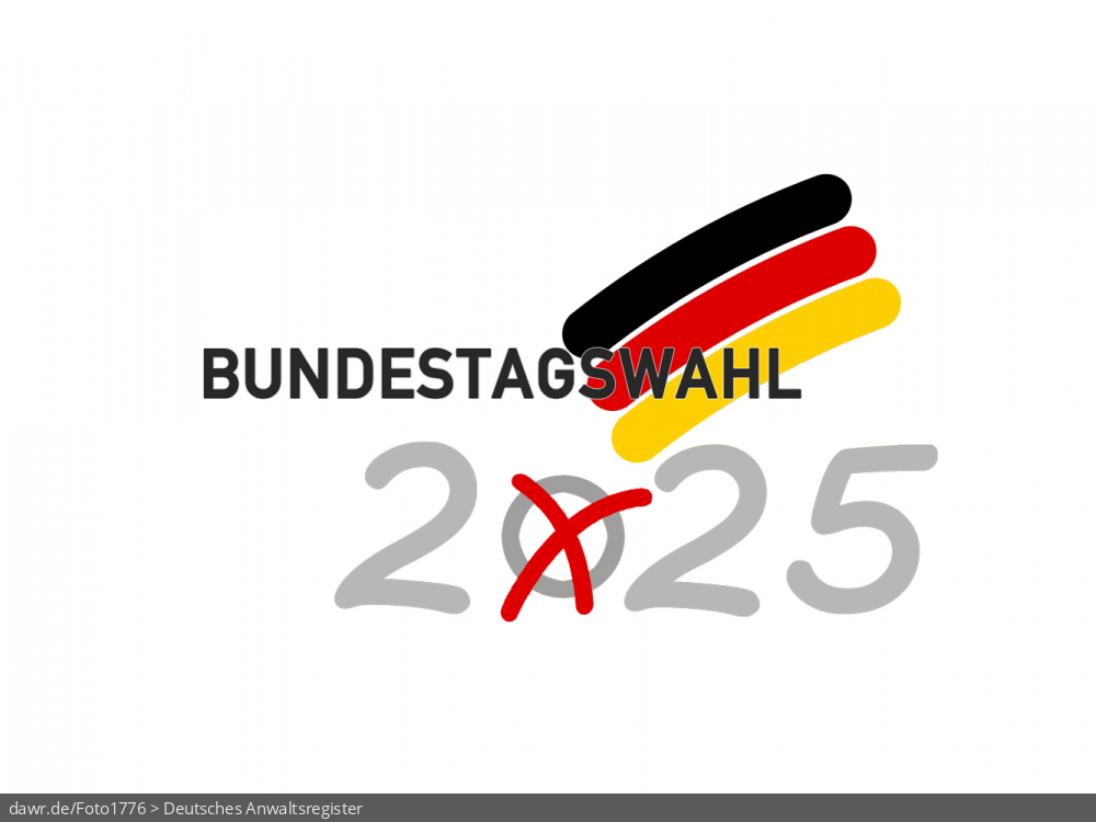 Diese Grafik zeigt einen Schriftzug &bdquo;Bundestagswahl 2025&ldquo;, welcher mit einem symbolisch angekreuzten Feld, wie es auf Wahlscheinen benutzt wird, und einer Deutschlandfahne ergänzt wurde. Eine solche Grafik eignet sich gut als symbolische Darstellung für die Bundestagswahl im Herbst 2025.