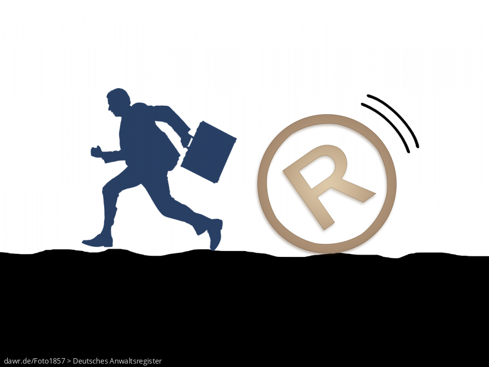 Diese Grafik zeigt die Silhouette eines Mannes, der von einem großen R in einem Kreis (wird im anglo-amerikanischen Recht für eine geschütze Marke verwendet) verfolgt wird. Diese Darstellung eignet sich gut für Themen im Zusammenhang mit Markenrechtsverletzungen. Diese Grafik zeigt die Silhouette eines Mannes, der von einem großen R in einem Kreis (wird im anglo-amerikanischen Recht für eine geschütze Marke verwendet) verfolgt wird. Diese Darstellung eignet sich gut für Themen im Zusammenhang mit Markenrechtsverletzungen.